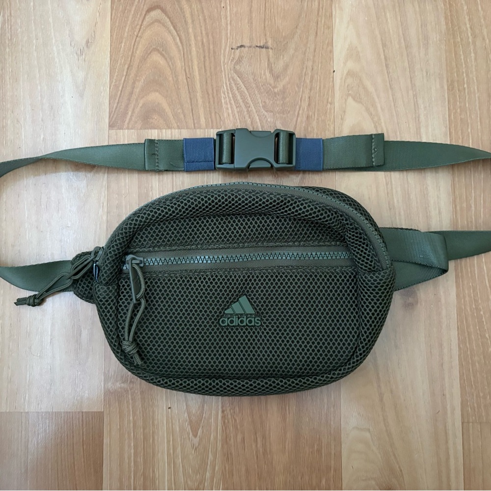 Adidas Green Mesh Waist Bag - Picture 1 of 7